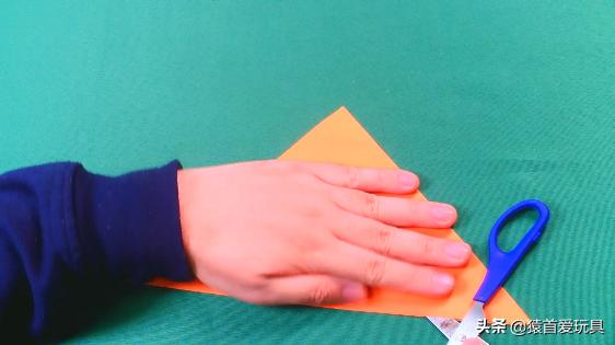 超级宝妈■儿童DIY手工折恐龙的大脚印折法图解，带孩子一起探索恐龙足迹！