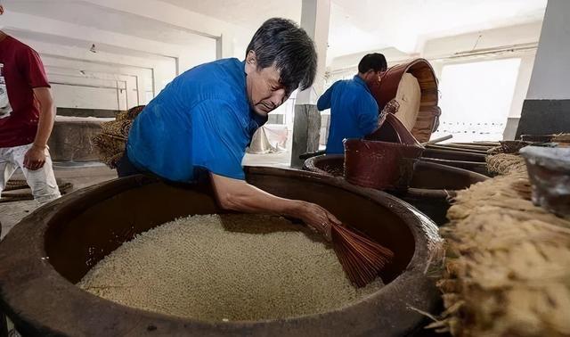 粮食变成酱香酒的20个步骤……