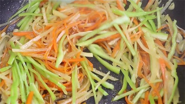 早餐不知道吃什么，试试用南瓜做，不油炸不用煎，健康营养又美味