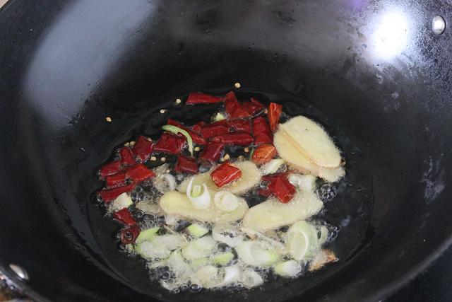 天冷就爱吃这一锅，麻辣鲜香，吃完浑身发暖，比穿大棉袄都管用