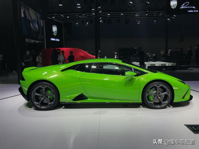 新车｜艳丽，兰博基尼Huracán EVO后驱版亮相广州车展