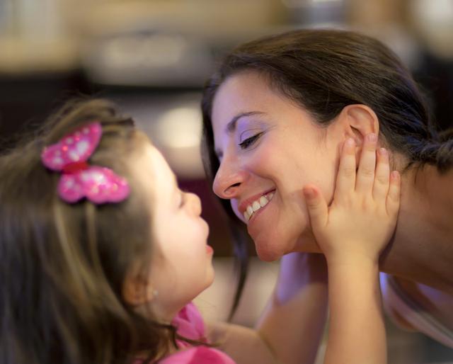 「你的育儿经」妈妈，我必须去幼儿园吗？上幼儿园的利与弊有哪些呢？