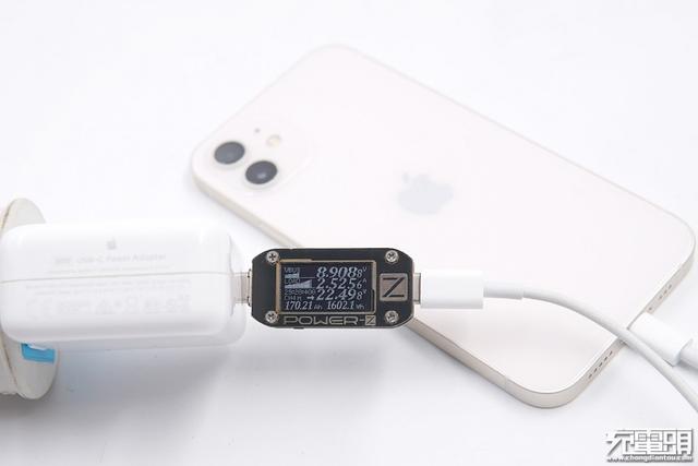 iPhone12用20W喂不饱？我们测试了34款30W充电器