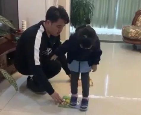 #你的育儿经#40个亲子游戏在家就能玩，锻炼身体动脑动手，孩子越玩越聪明