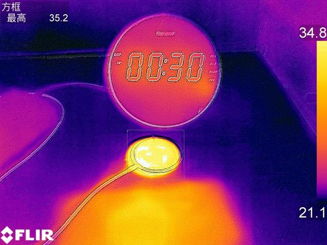 苹果MagSafe磁吸式无线充是指向未来的吗？