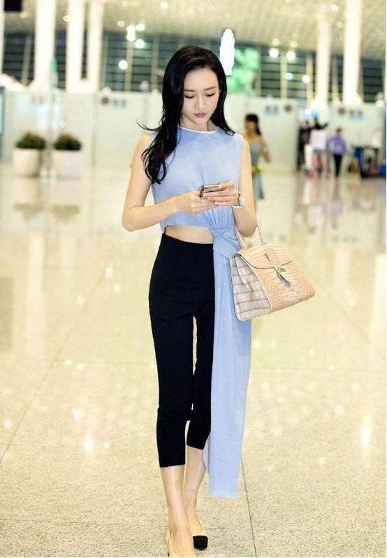 能驾驭烈焰红唇，也能素颜以对，王鸥的时尚感告诉你为何她是品牌的宠儿|影视交流地