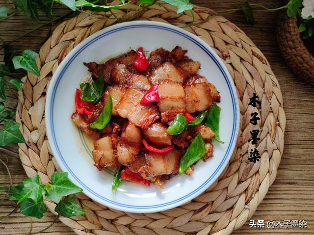 家常回锅肉，简单易学，香辣过瘾，味道不输大饭店