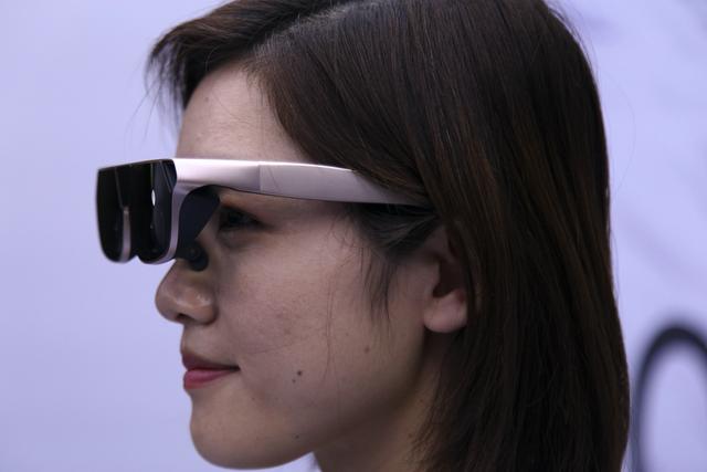 OPPO 新一代AR眼镜正式发布，机身过重问题有解决方案了