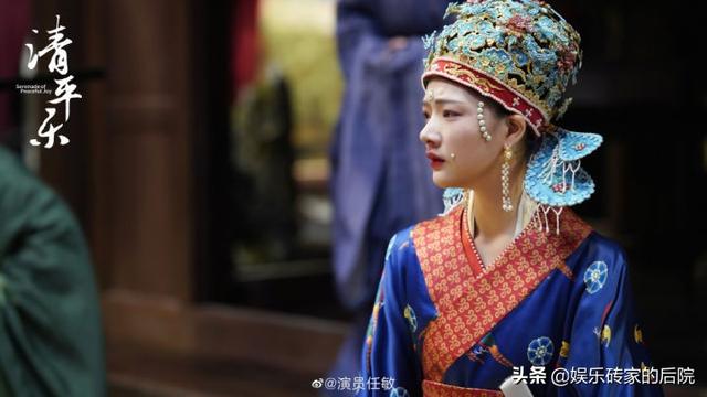 “怀吉”边程直播狂怼人,网友:演技好,家教差资讯早知道