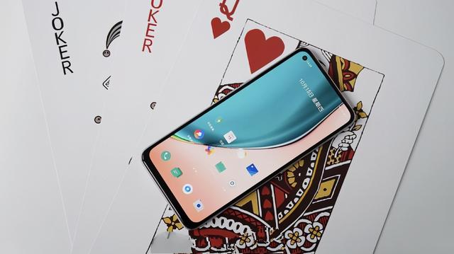 Realme Q2 Pro：5G敢越级