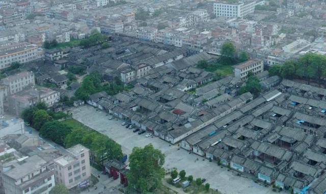 「旅行百事通」广东鲜为人知的百年古村,房屋可达773间,被当地人称“小故宫”