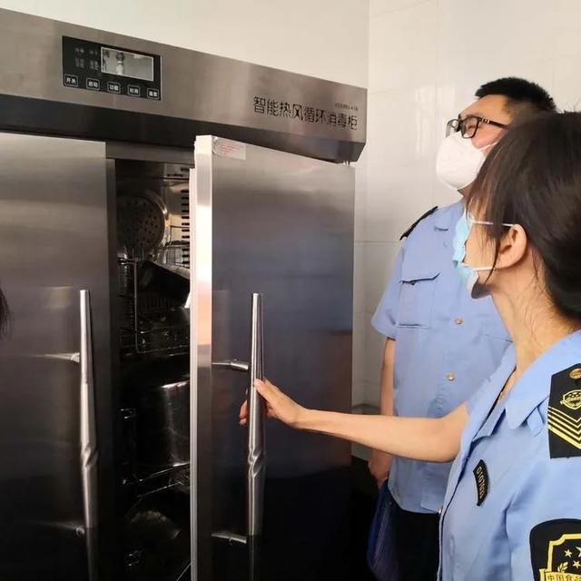 北青社区报石景山版|专业消杀、感应手龙头洗手液、就餐隔板...今天,石景山各幼儿园这样迎接复园