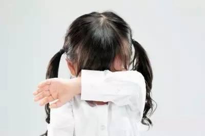 你的育儿经@孩子和奶奶不亲近的原因找到了，请别再胡乱指责妈妈