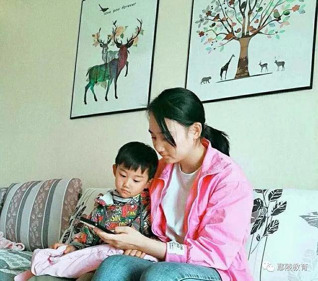 「超级宝妈」鄢陵县县直幼儿园开展全民安全教育日活动