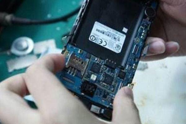 极简装修指南■手机拿去维修,师傅一句话让人不放心,小心给你下套