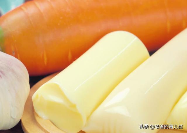 鸡蛋豆腐的美味新吃法，鲜嫩爽口，营养丰富，孩子爱吃的素味美食