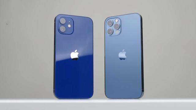 iPhone12/12Pro真机开箱：都是蓝色为啥区别这么大