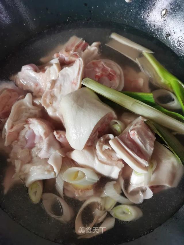 猪蹄这样做，软而不烂，肥而不腻！香糯可口，入口即化！家人超爱吃
