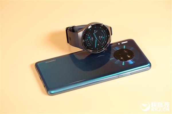 环球网@支持100种运动模式 华为Watch GT2e曜石黑开箱图赏