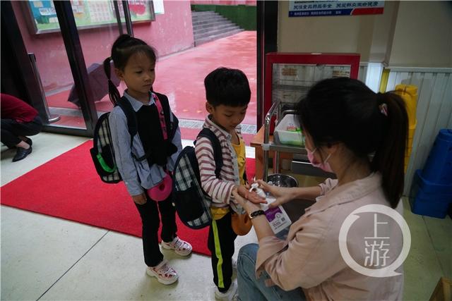 你的育儿经|开园了！萌娃们终于又回到了熟悉的幼儿园……
