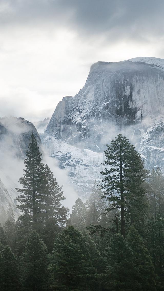 请收下这幅美丽的约塞米蒂国家公园壁纸