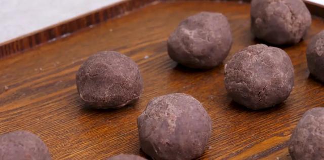 艾草|清明前后，“草中钻石”要常吃！祛除寒湿、健脾胃，胜过芹菜菠菜