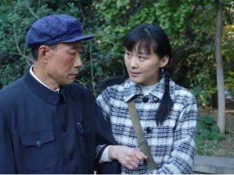 《搭错车 这部剧中讲述了哑巴孙力不惜一切代价养大养女阿美的故事