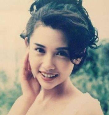 带翅膀的蜗牛|女明星19岁时最美？韩雪令人惊艳，网红怎么整都比不上