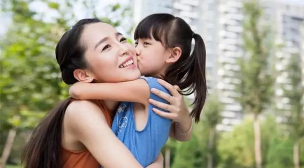 超级宝妈■孩子犯错时吼叫无用？想让娃“知错就改”，正面解决问题三步走