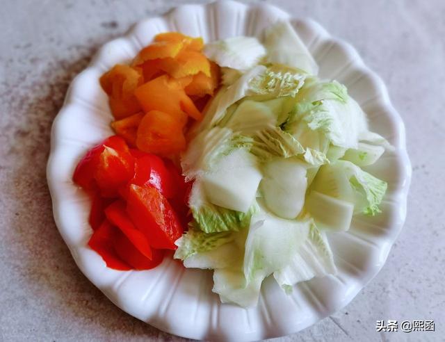 醋溜白菜好吃，放醋不是关键，多加1勺它，鲜香脆嫩又爽口