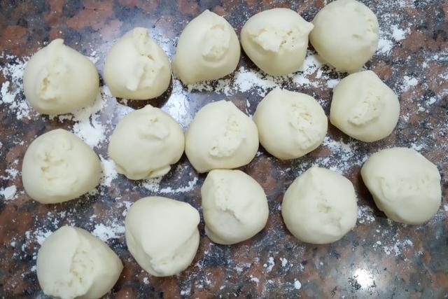 在家做生煎包，掌握这3个小技巧，皮酥汁浓肉香，孩子早餐最爱吃