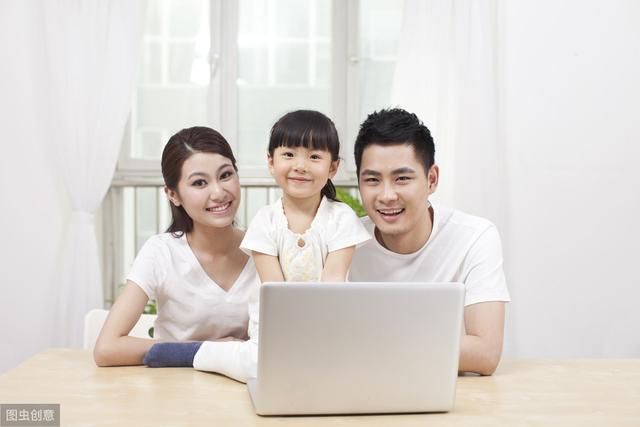 「你的育儿经」孩子上网课写作业拖沓，怎么办？这位妈妈的做法如此简单好用