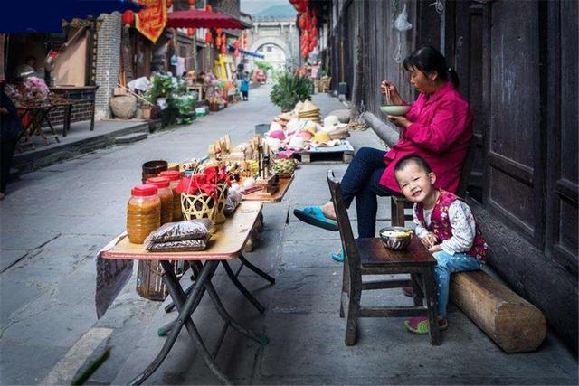 超级宝妈|这“3种早餐”不健康，还没营养，很多家长图省事给娃买