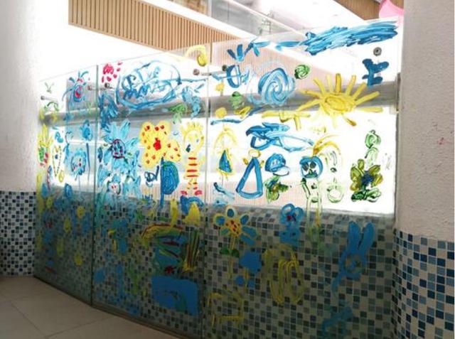 超级宝妈：孩子爱上涂鸦？家长了解涂鸦期的四个阶段，引导孩子更顺利