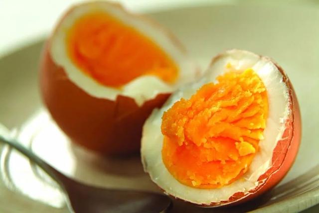 月儿弯|奶妈感觉饿怎么办？宝宝啥时添加辅食？#健康科普排位赛#