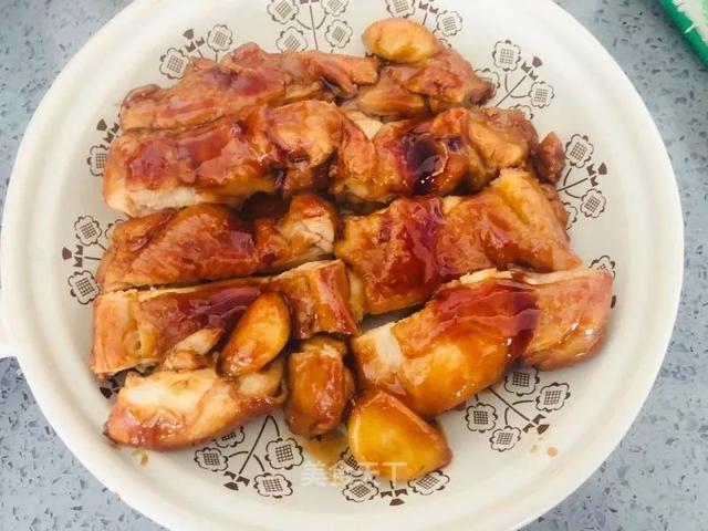 照烧鸡腿：做法很简单，肉嫩多汁超好吃