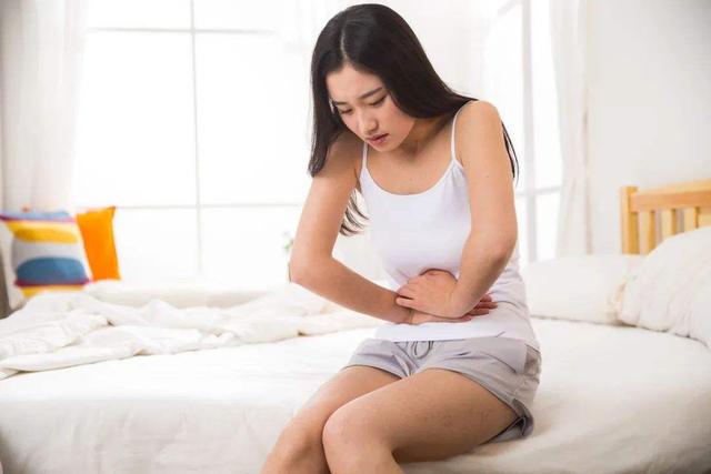 超级宝妈：容易“早生贵子”的女生，都有这些特征，藏都藏不住