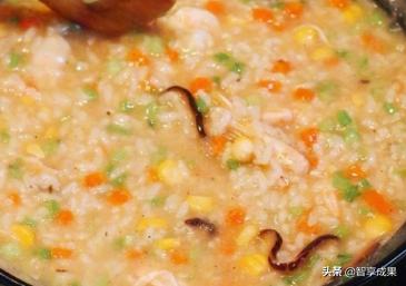 「超级宝妈」儿童开胃辅食做法推荐：美味鲜虾粥、开胃罗宋汤、小儿四神汤