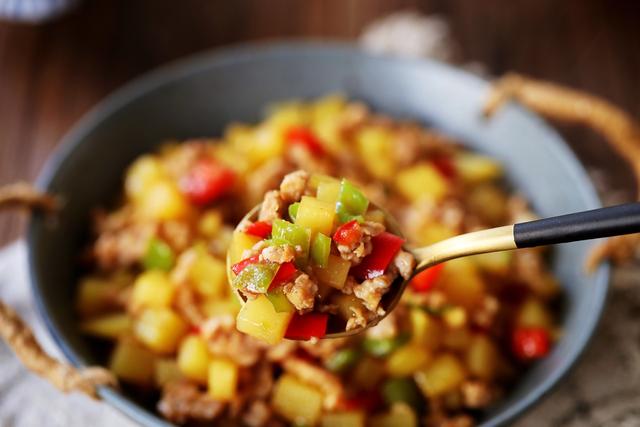 这菜9毛钱1斤，大鱼大肉都不如它，这种做法吃一次就念念不忘