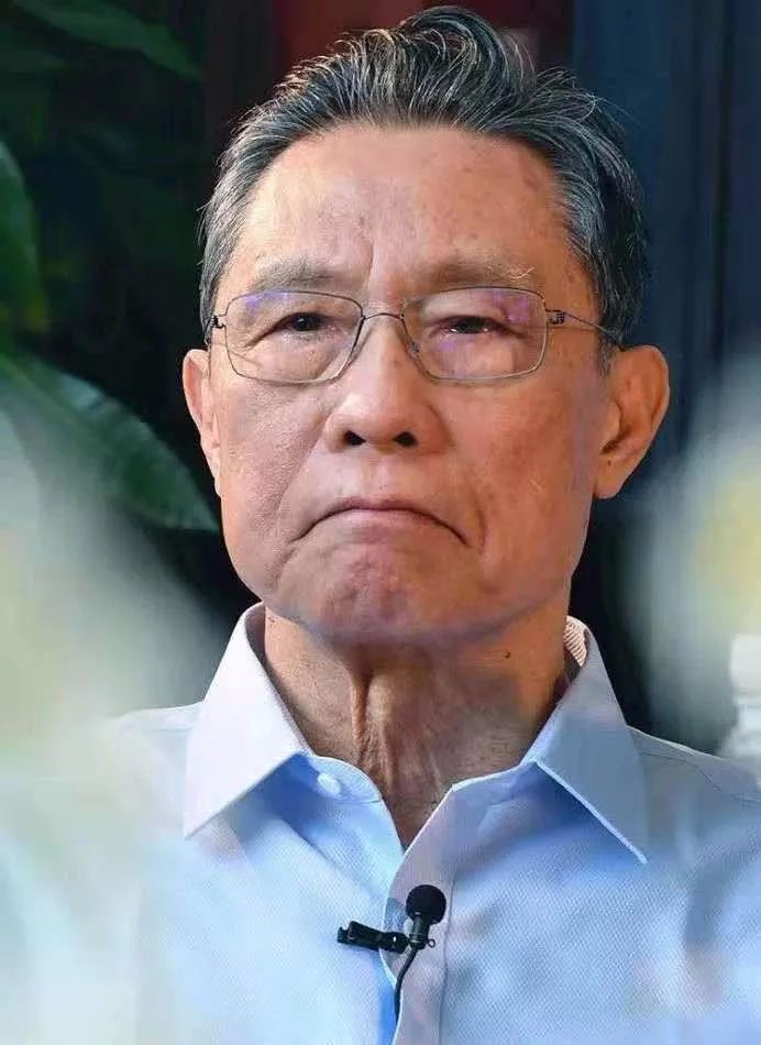 #暖先生格调#如果开学推迟到了5月之后，家长和学生将要面临巨大考验