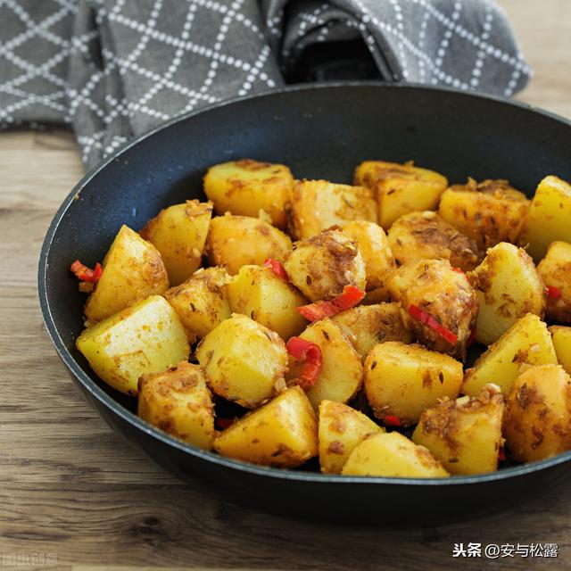 孜然土豆片，鲜香软糯超下饭，可做零食的家常菜，做法简单零失误