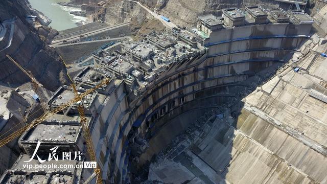 「人民网」国家重大项目建设:白鹤滩水电站抓紧建设