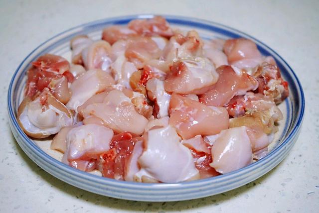 冬天滋补多吃这个肉，口感嫩滑，味道鲜香，就是少见