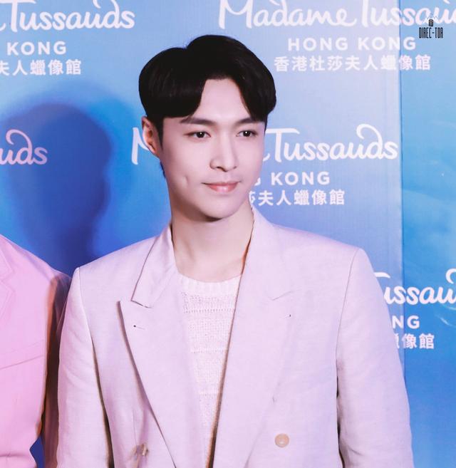 形同陌路|根正苗红的张艺兴拥有完美的肌肉线条，背后是谁的功劳呢？