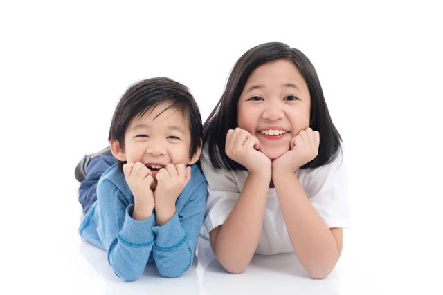 健康报|教孩子勇敢说“不要摸我”