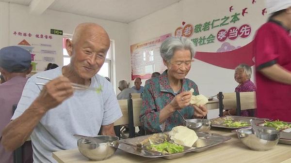 老年人|泊子村爱心食堂开业啦
