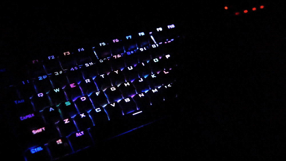 防水换轴啥都有 超频三GI801黑曼巴游戏机械键盘体验