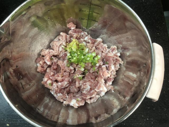 冬天饺子最爱这个馅，比韭菜香多了，一口一个吃不停嘴，特解馋