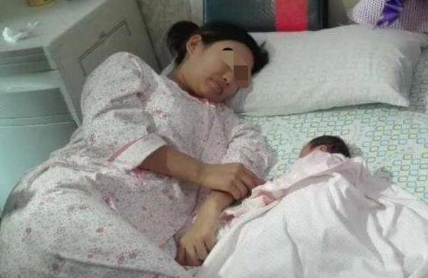 麦芽糖|孕妈独自在医院生3胎,6天家里没人照顾,得知原因后让人心酸