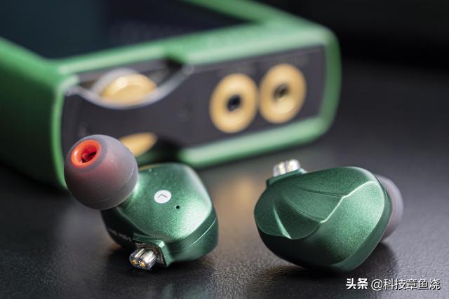 千元内七单元耳机的音质靠谱吗？先试试这条TRN VX